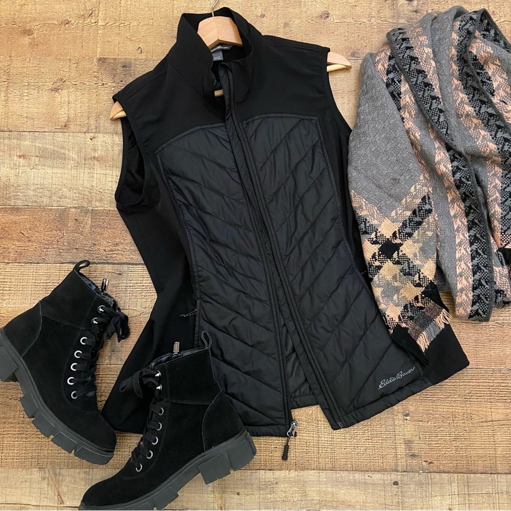 Eddie Bauer Black Sleeveless  Zip Up VEST (Lightweight) SPORTY